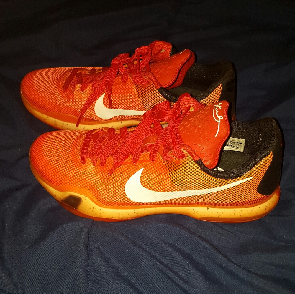 Kobe X "majors" lava